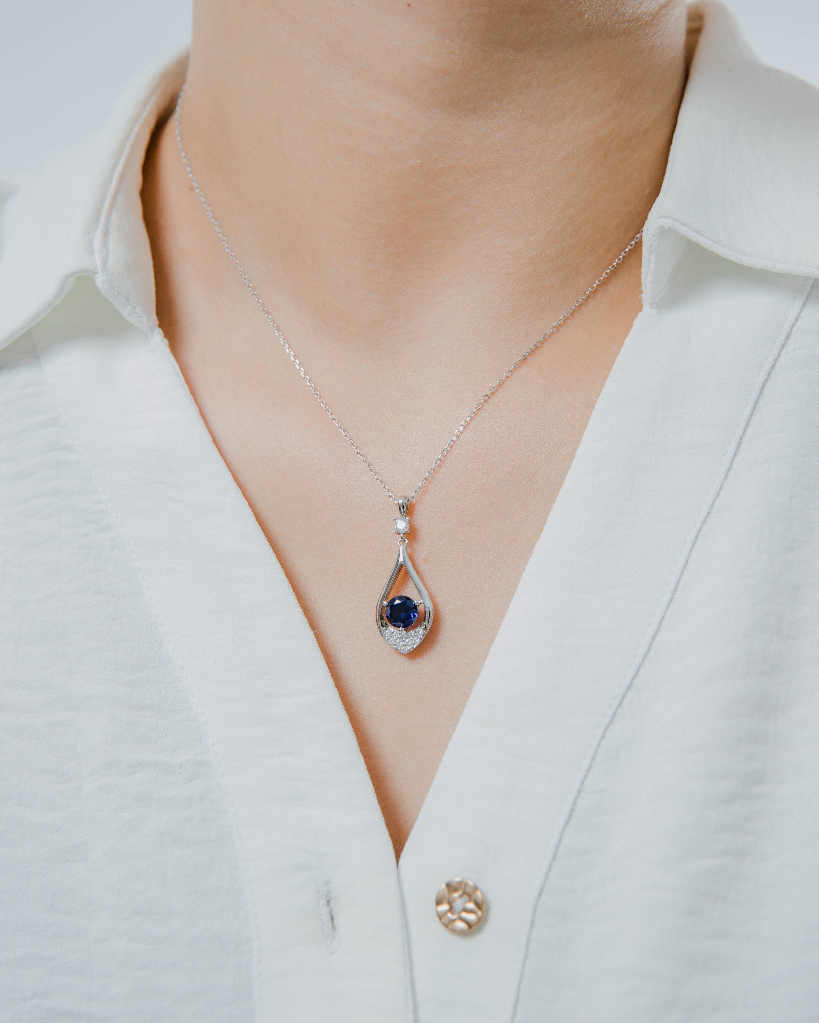 Collier Mira Saphir de synthèse et Moissanites Argent Massif Rhodié