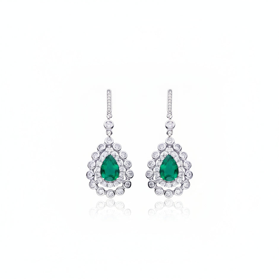 Boucles d’oreilles pendantes Alissa Emeraude de synthèse et Moissanites Argent Massif Rhodié