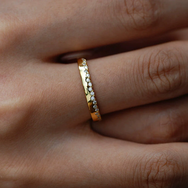 Bague Sonia en argent massif doré à l'or fin et moissanites
