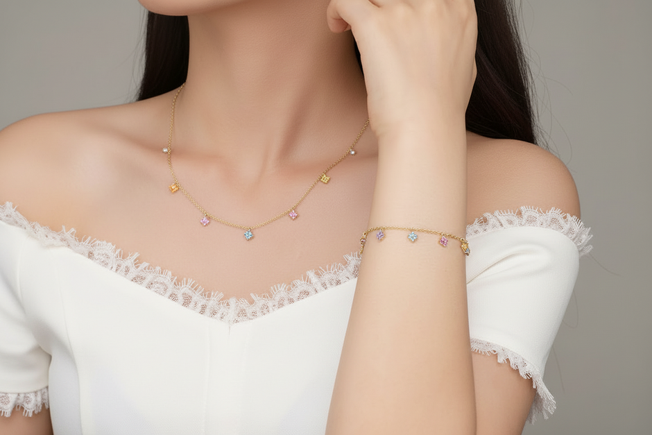 Collier Trèfles 4 feuilles argent massif doré & zirconiums