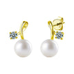Boucles d'oreilles puces en argent massif doré à l'or fin serties de perles naturelles et de moissanites