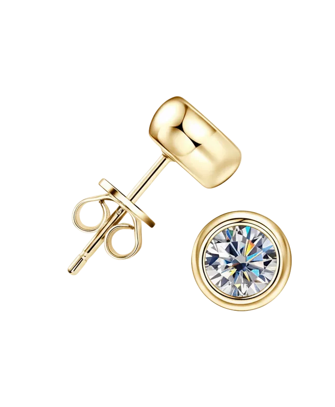 Boucles d'oreilles puces solitaire argent massif doré à l'or fin et moissanites sertis clos
