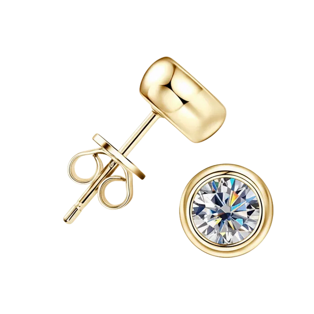 Boucles d'oreilles puces solitaire argent massif doré à l'or fin et moissanites sertis clos