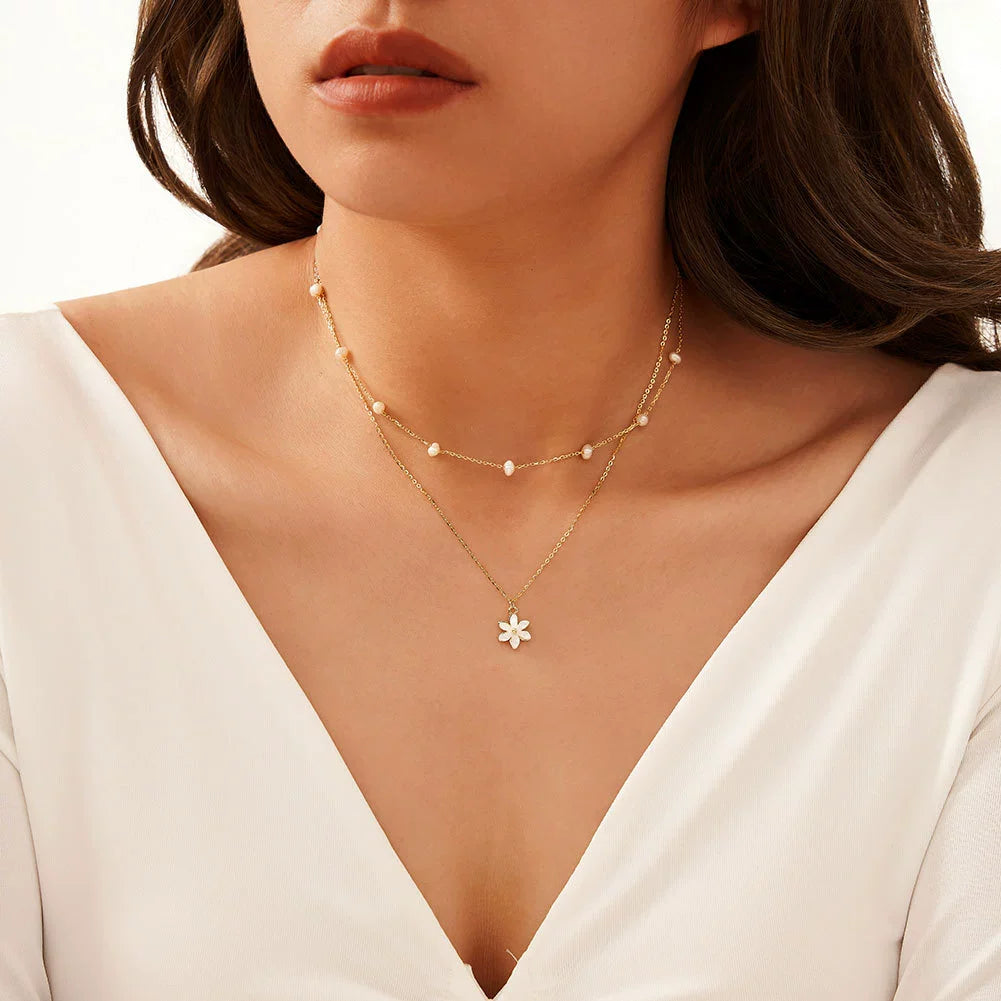 Collier minimaliste géométrique Flora double rang argent massif doré & perles naturelles