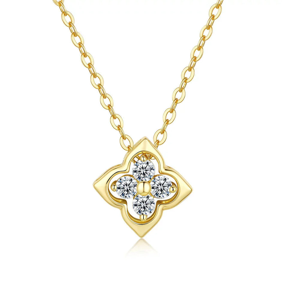 Collier pendentif trèfle 4 feuilles en argent massif doré à l'or fin et moissanites