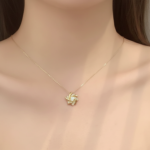 Collier pendentif moulin à vent en argent massif doré à l'or fin et moissanites